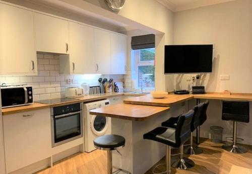 Six Matlock Apartment Gorgeous apartment stunning sea views
