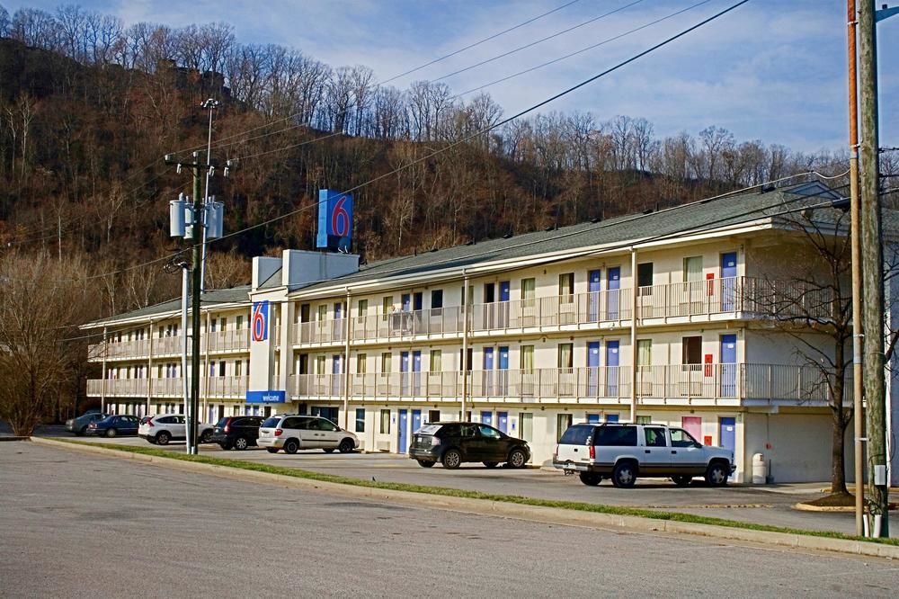 Days Inn by Wyndham Charleston WV - photo 22