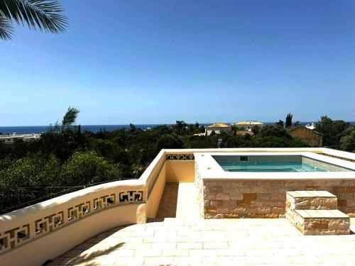 Villa Canto dos Buzios — 4-Star Luxury Hotel in Carvoeiro, Portugal