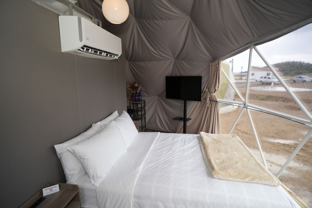 The Nest at Black Hawk — hotel in Janesville