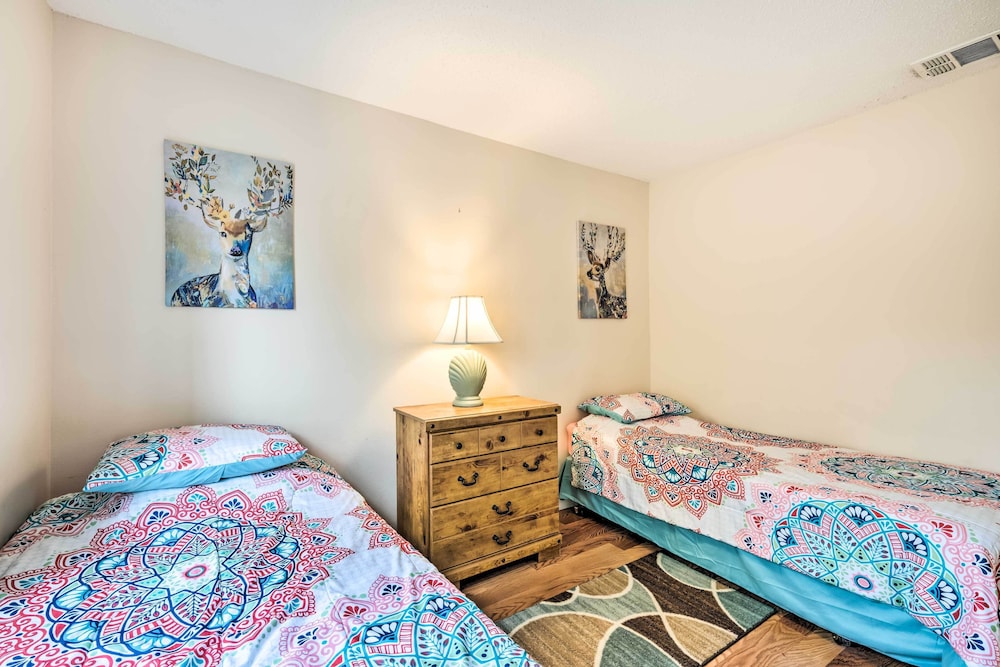 Kissimmee Resort Townhome w Pool 7 Mi to Disney - photo 6