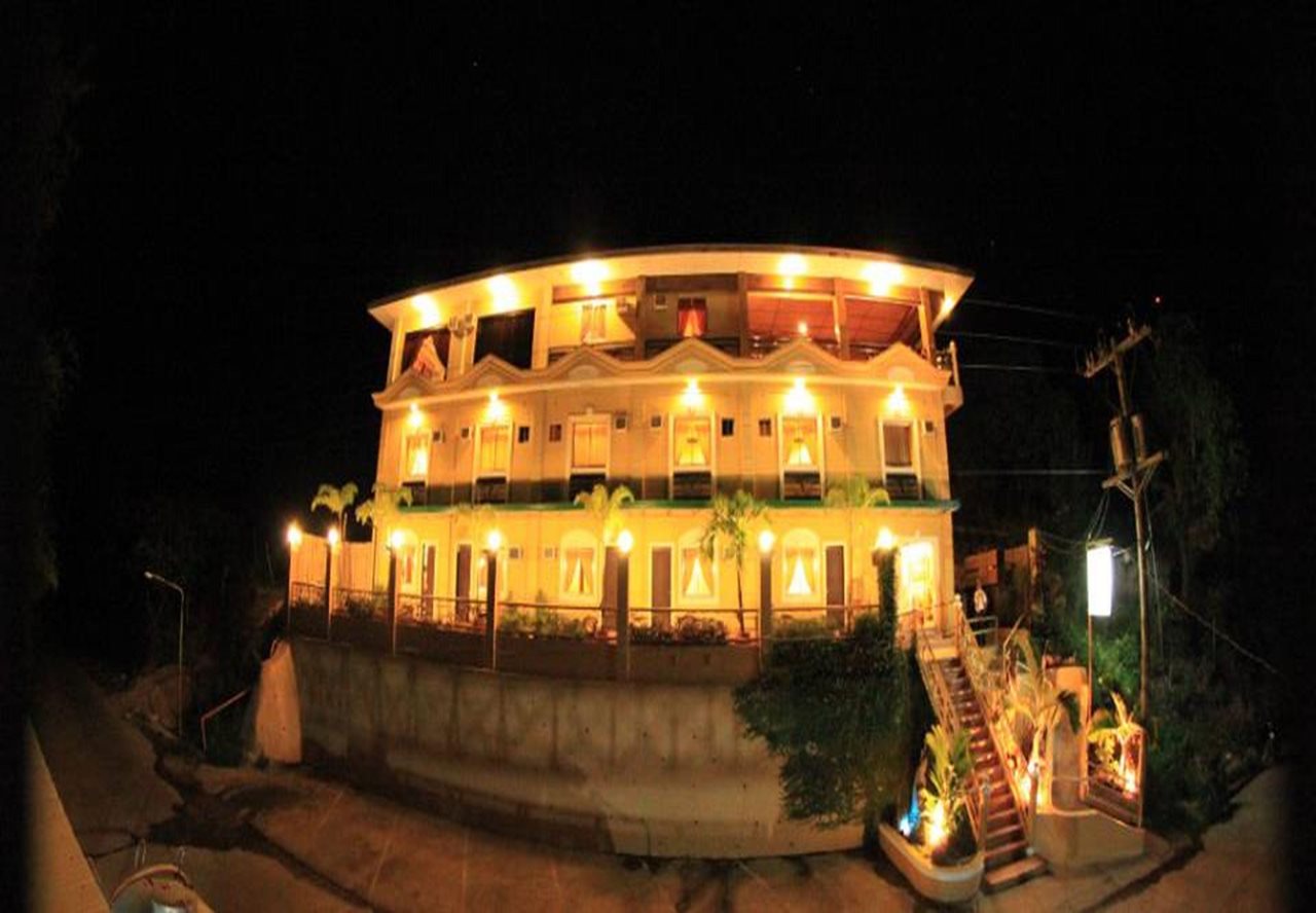Mount Tapyas Hotel in Coron, Philippines