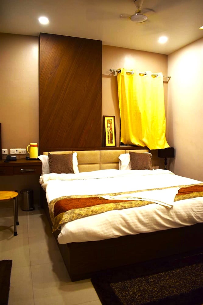 Hotel Singh Comfort Inn in Gorakhpur, India