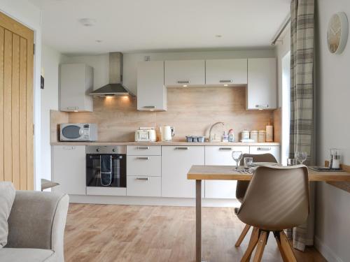 Rockworks Chalets No3 Uk7042 — hotel near Kirkwall Airport