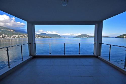 Hotel Vienna — hotel in Herceg-Novi