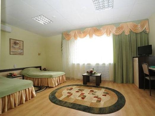 Virazh Hotel — hotel in Suponevo