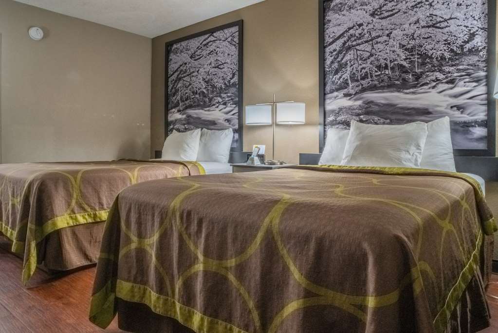 Super 8 by Wyndham Downtown Gatlinburg at Convention Center - photo 11