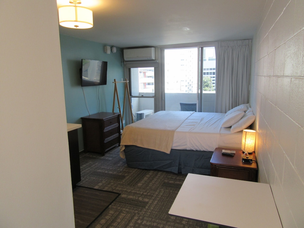 Waikiki Central Hotel - photo 14