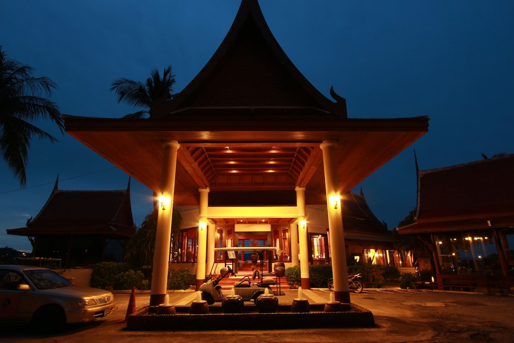 The Baiyoke Seacoast Resort — 4-Star Luxury Hotel in Koh Samui, Thailand