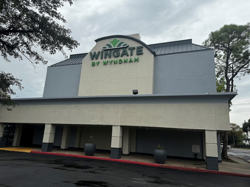 Wingate Houston near NRG Park Medical Center - photo 44