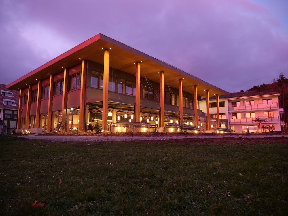 Hotel Restaurant Eichberg - last minute hotel in Seengen