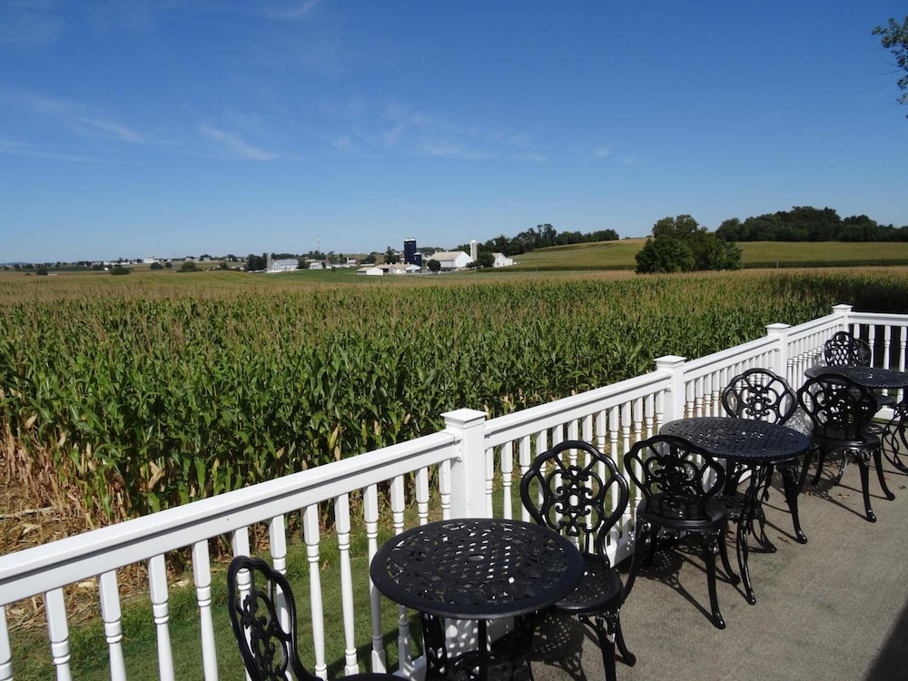 Amish Country Motel - photo 18