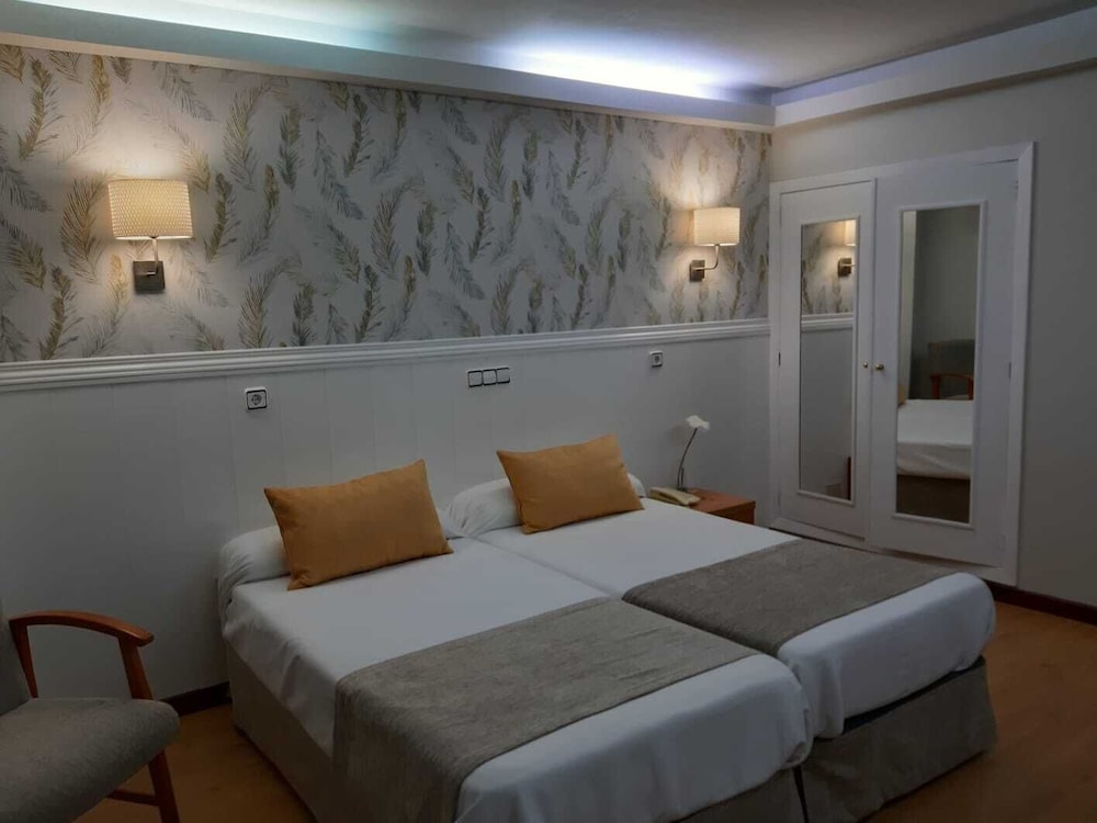 Hotel Almirante — hotel in A Coruna