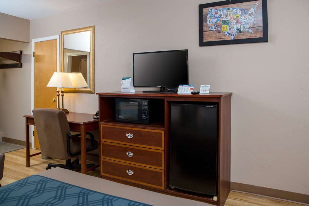 Econo Lodge Sturbridge Route 20 - photo 22
