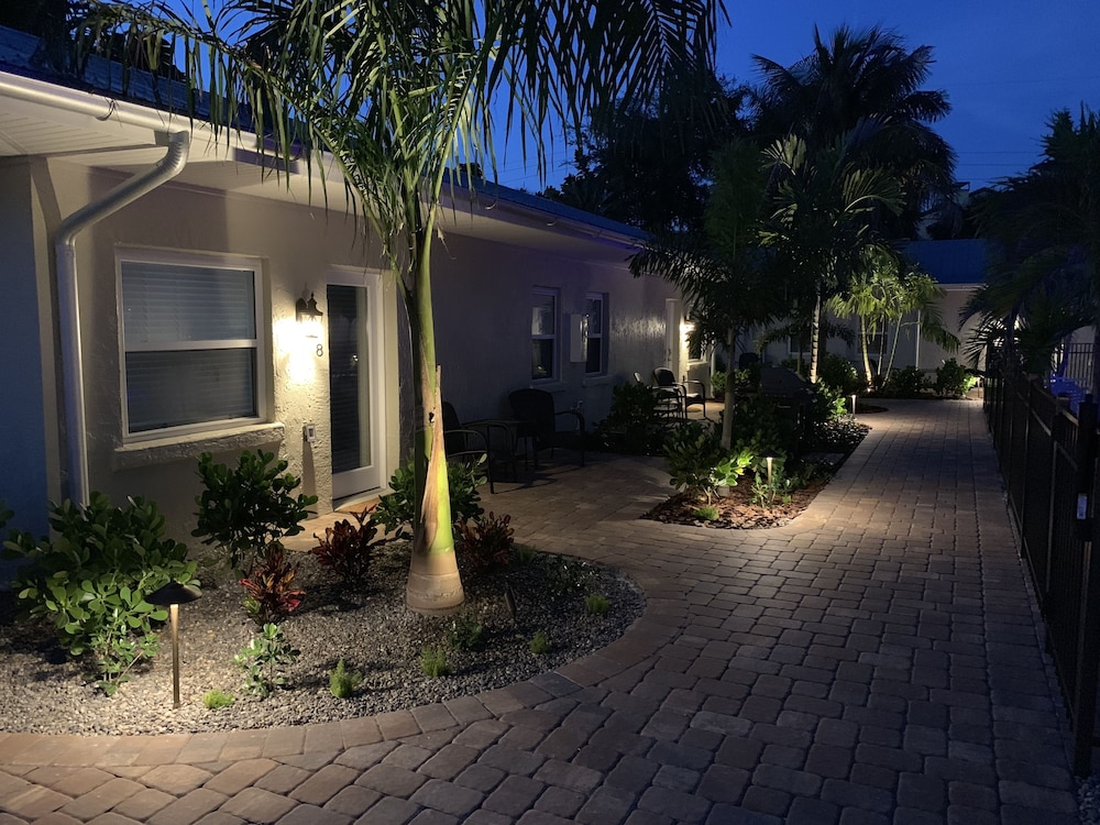 Twin Palms at Siesta - photo 11