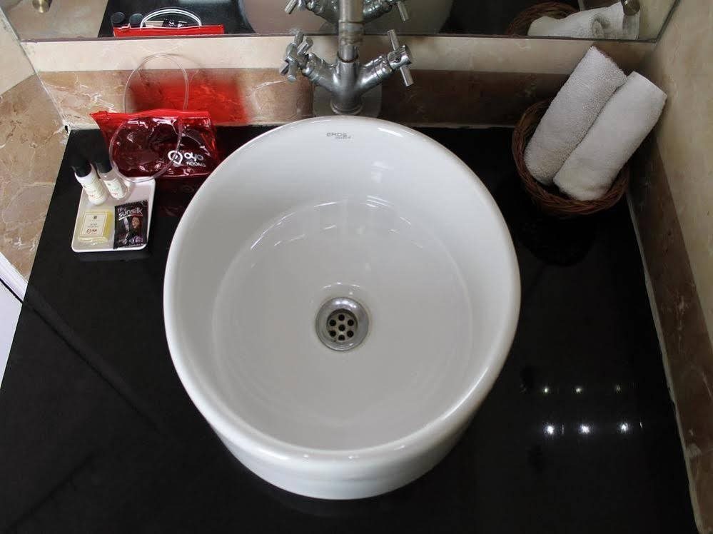 大诺伊达莎尔达总院 Oyo 客房 - last minute hotel in Greater Noida
