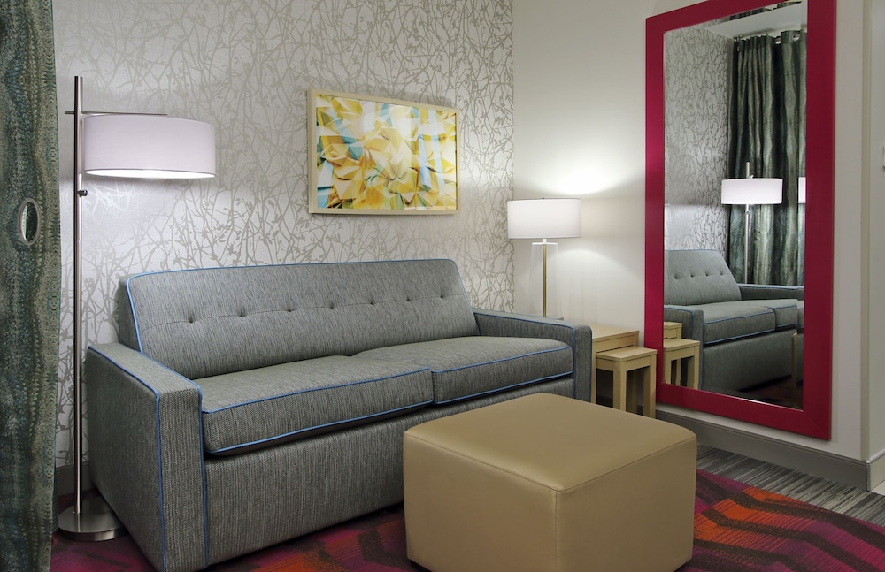 Home2 Suites by Hilton Beaumont - photo 20
