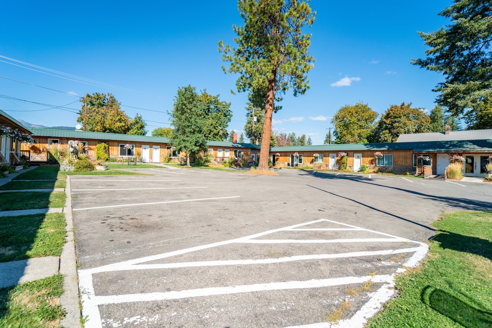 Evergreen Motel - photo 64