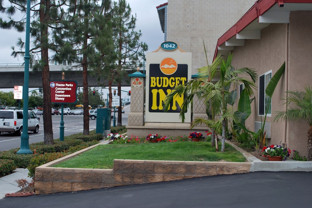 Budget Inn Anaheim - photo 26