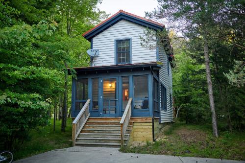 Dollybrook 8 Pet Friendly Community Pool Groups Welcome in Fennville, United States