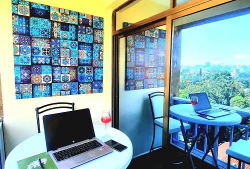 Art inspired 3BR Apartment