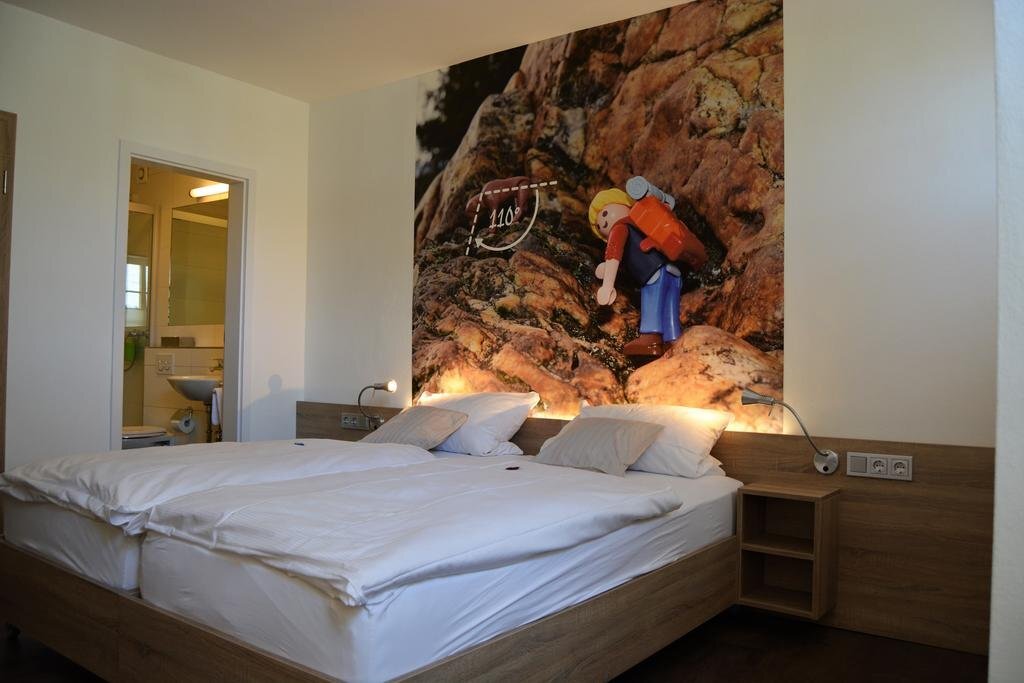 Winkelwerkstatt Hotel — hotel in Krov