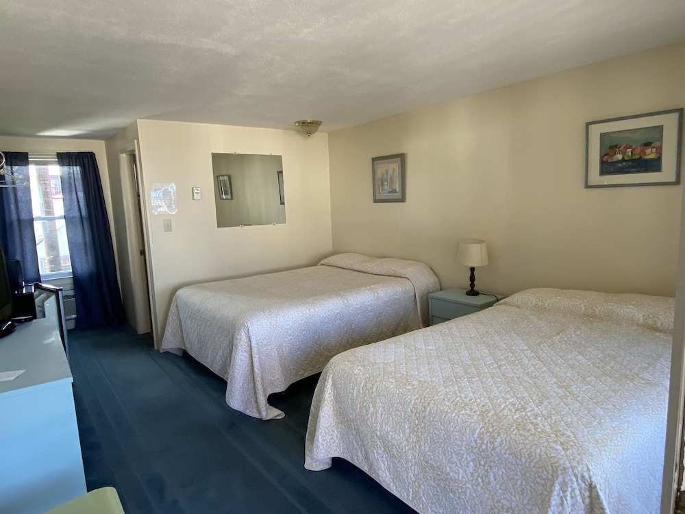 Grand View Motel - photo 12
