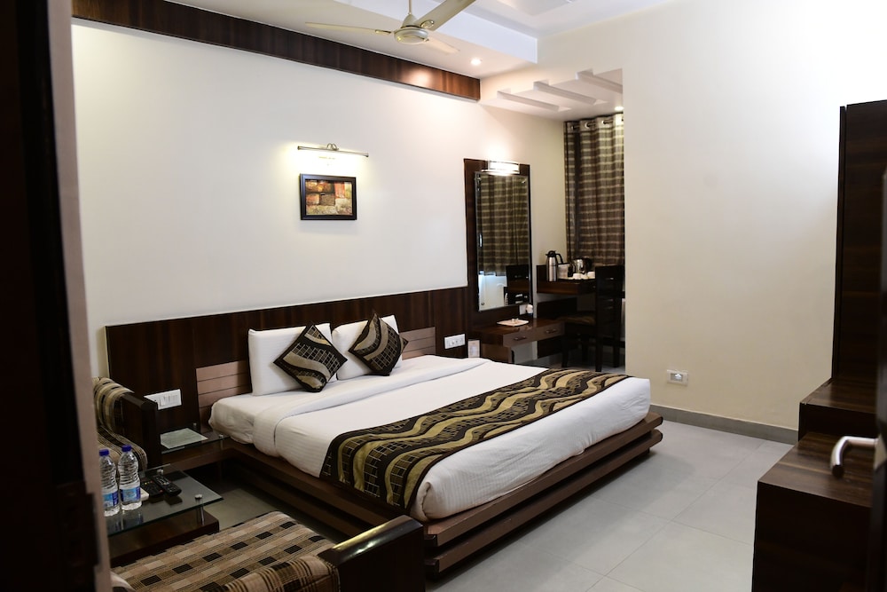Hotel Ravisha Continental — Allahabad — photo 2
