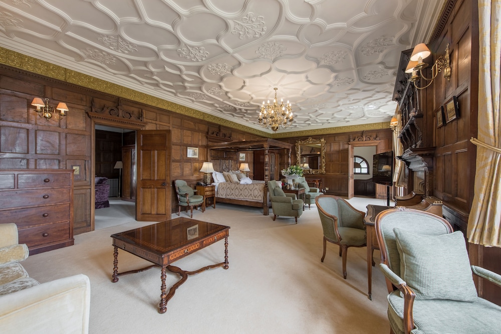 Rushton Hall Hotel and Spa — Kettering — photo 4