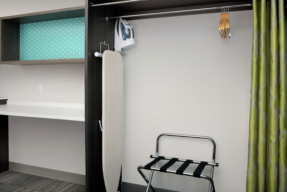 Home2 Suites by Hilton Phoenix Airport South - photo 16
