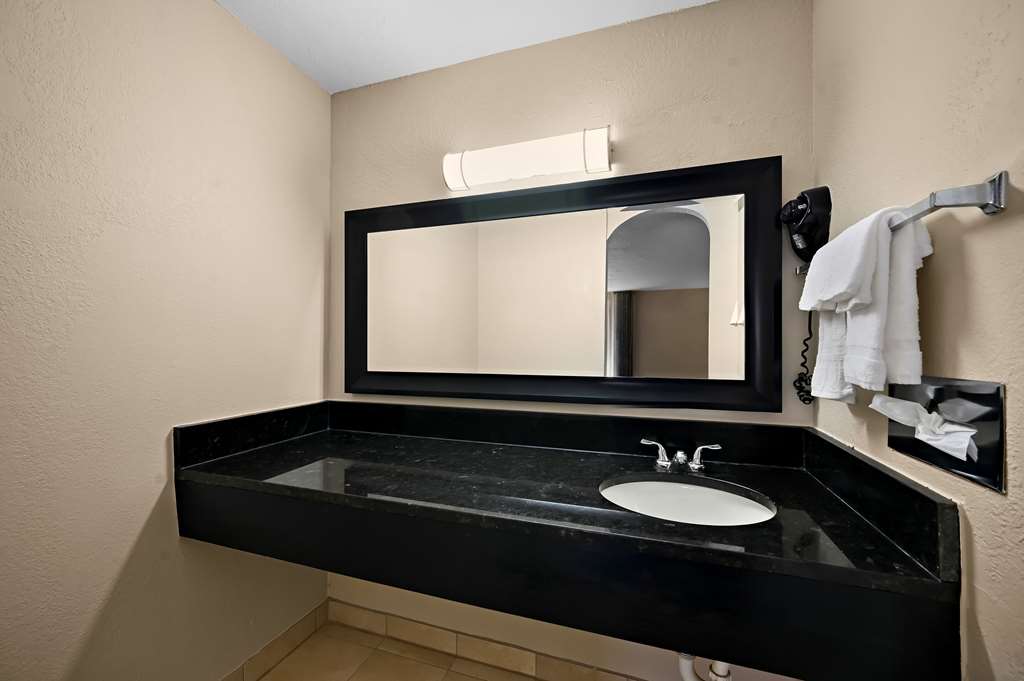 Quality Inn Fort Myers Cape Coral - photo 19