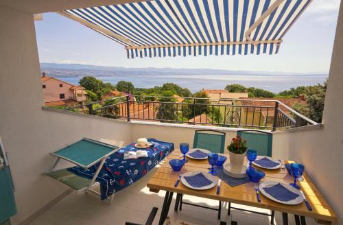 Villa Riviera blue with seaview pool whirlpool parking and boat excursions — 4-Star Luxury Hotel in Opatija, Croatia