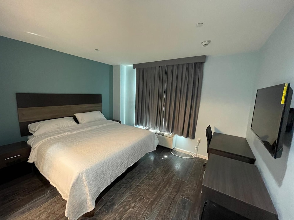 Thatford Hotel - photo 6