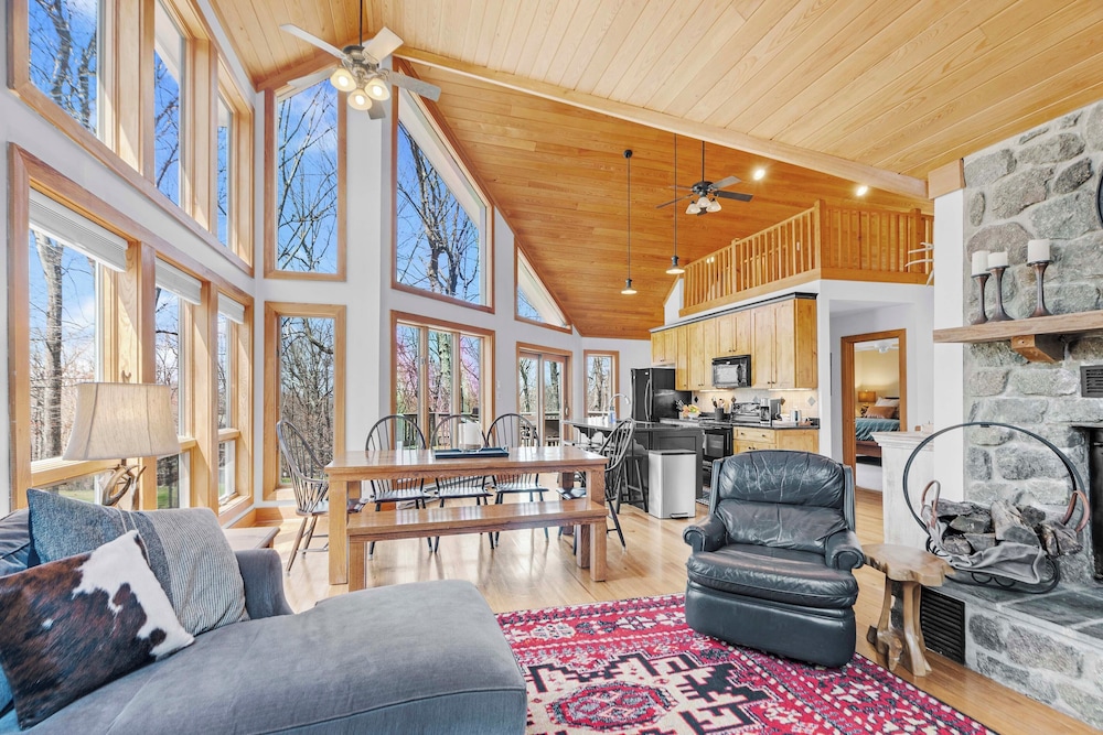 2 Mi to Slopes Wintergreen Resort Ski Getaway — hotel in Roseland
