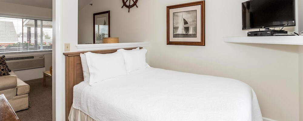 The Inn at Fairfield Beach - photo 11
