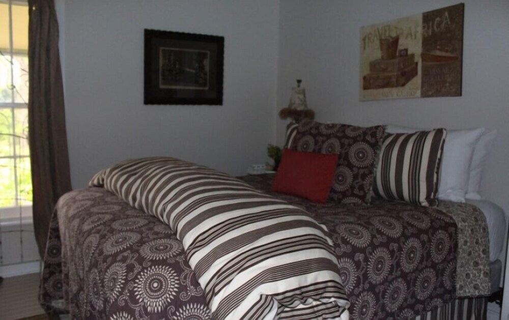 Hope and Glory Inn and Vineyard - photo 16