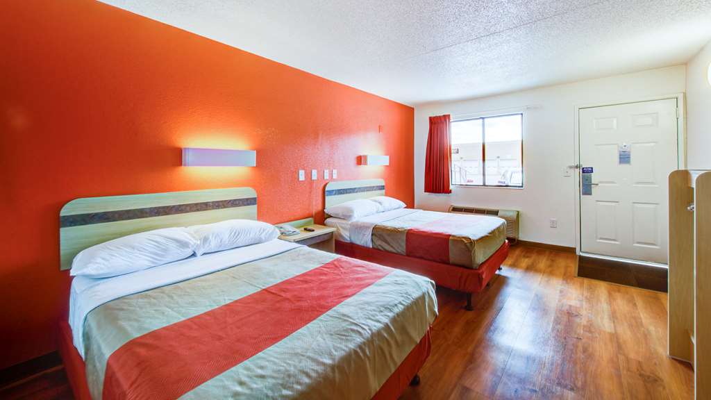 Motel 6 Norfolk VA - photo 11