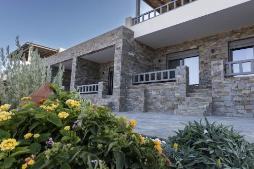 Aegeans Eye — 4-Star Luxury Hotel in Ano Syros, Greece