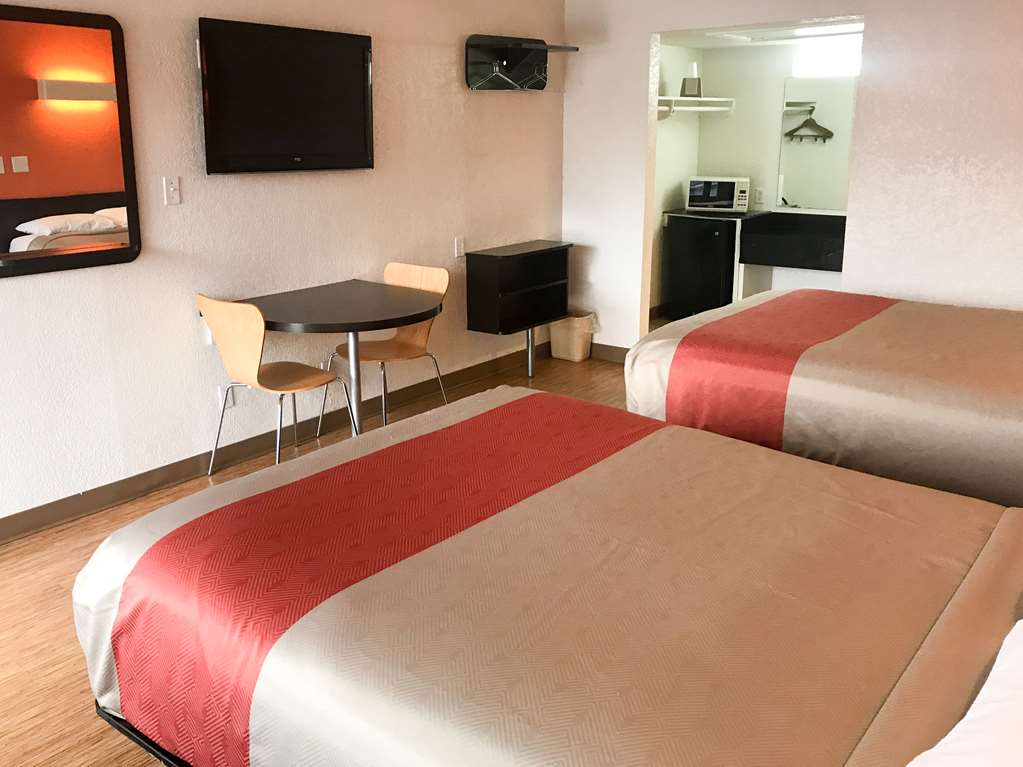 Motel 6 Sallisaw OK - photo 11