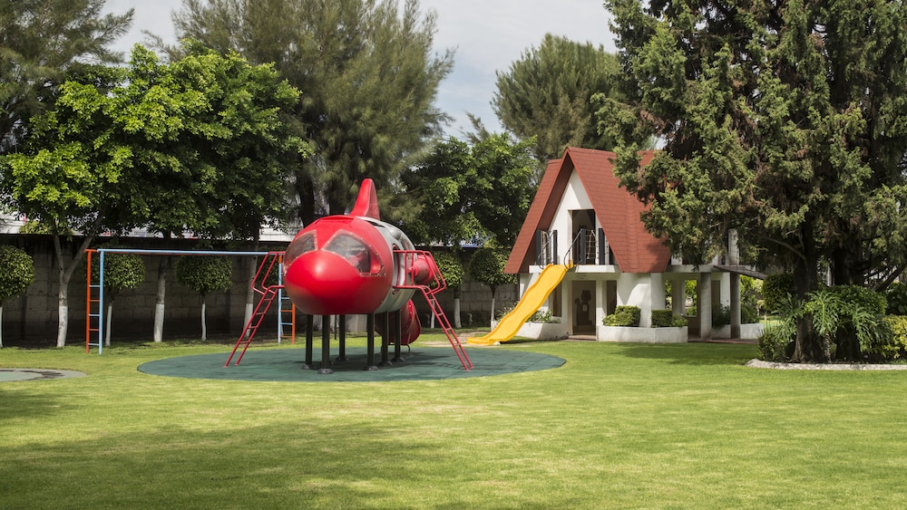 Children's play area - outdoor