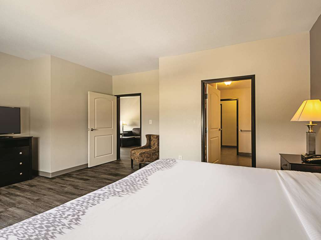 La Quinta Inn & Suites by Wyndham McKinney - photo 35