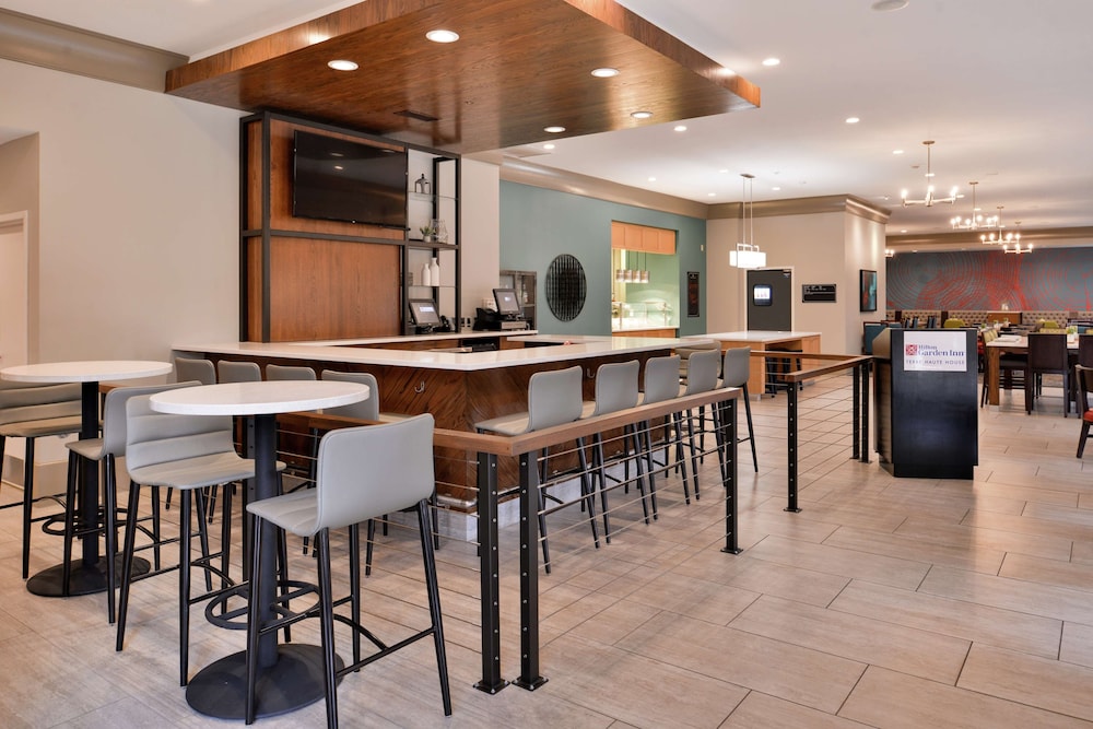 Hilton Garden Inn Terre Haute - photo 82