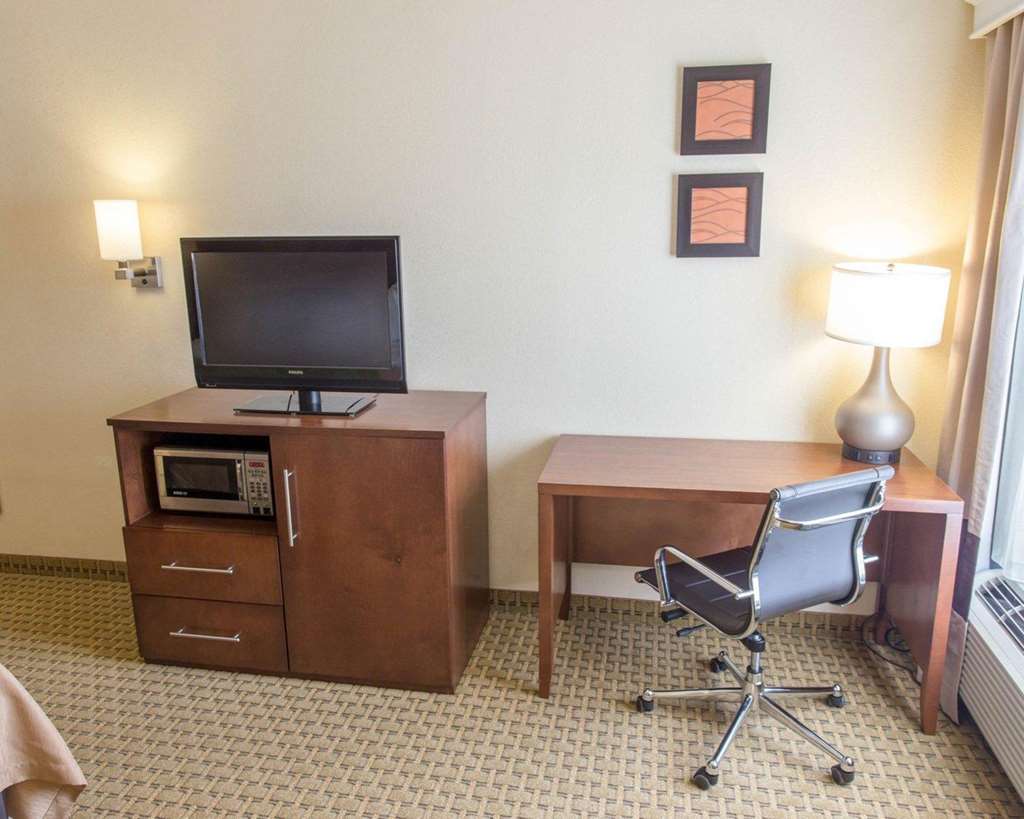 Comfort Inn Hammond - photo 10