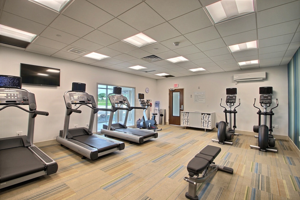 Holiday Inn Express & Suites Fond Du Lac by IHG - photo 29