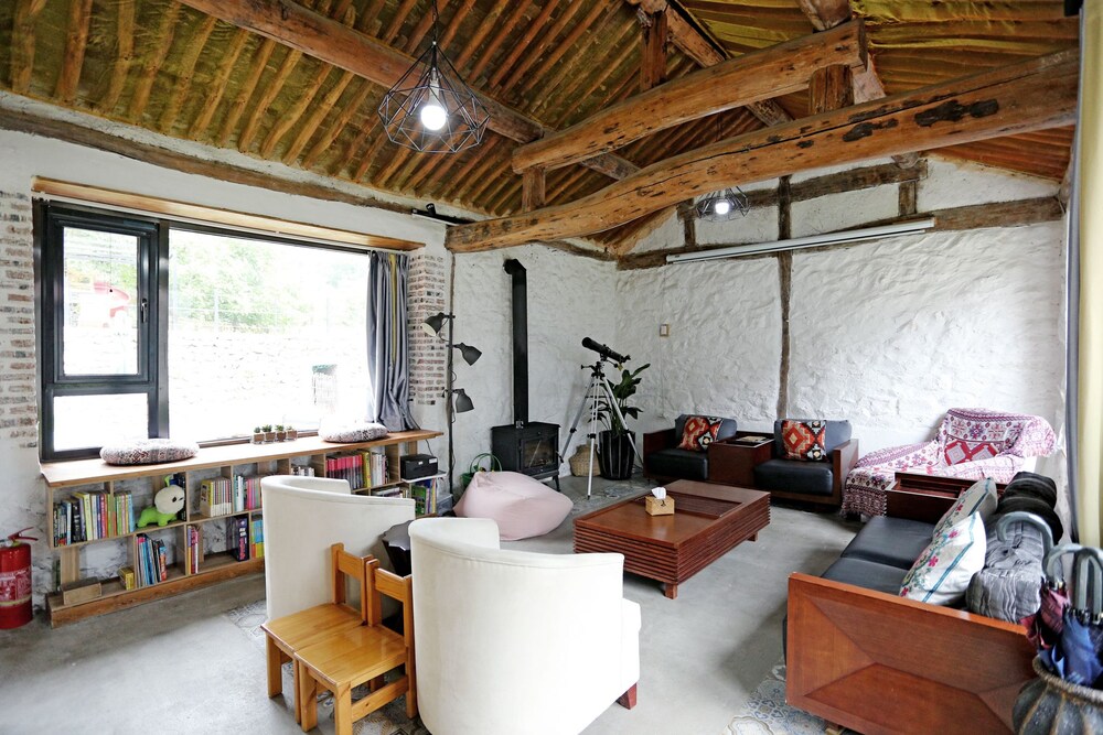 Roseann's Courtyard - carbon neutral hotel in Beijing