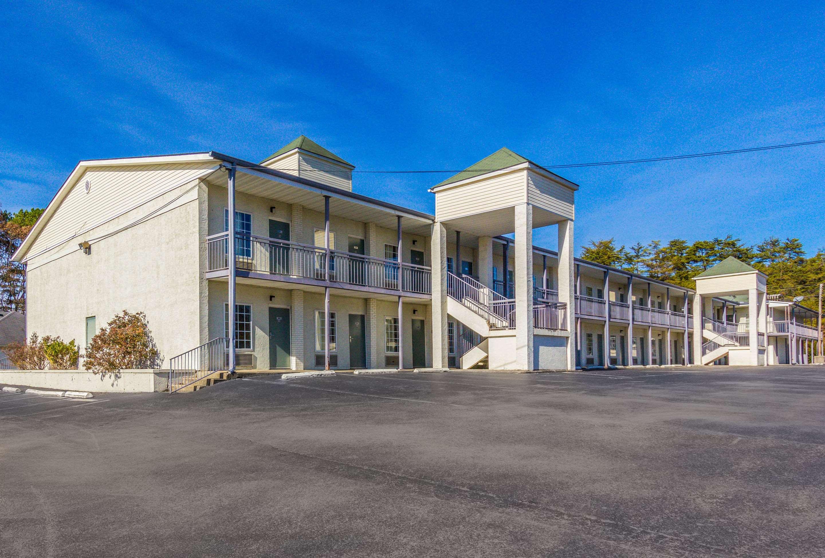 Econo Lodge - carbon neutral hotel in Corbin