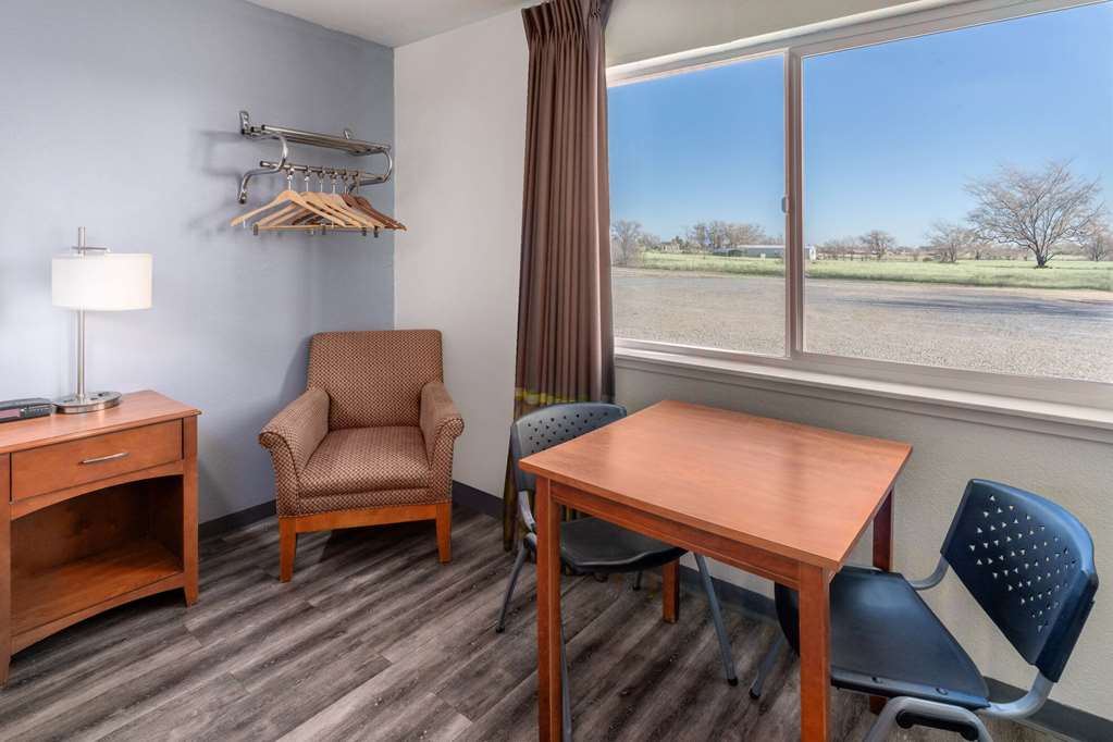 Super 8 by Wyndham Clayton - photo 7
