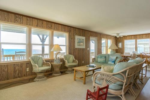 Yorkshire by Oak Island Accommodations - photo 26