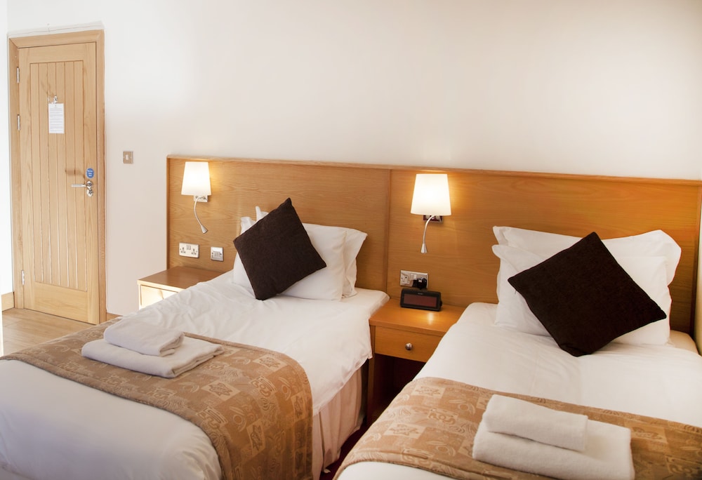 Somerfield Lodge — 4-Star Luxury Hotel in Swansea, United Kingdom