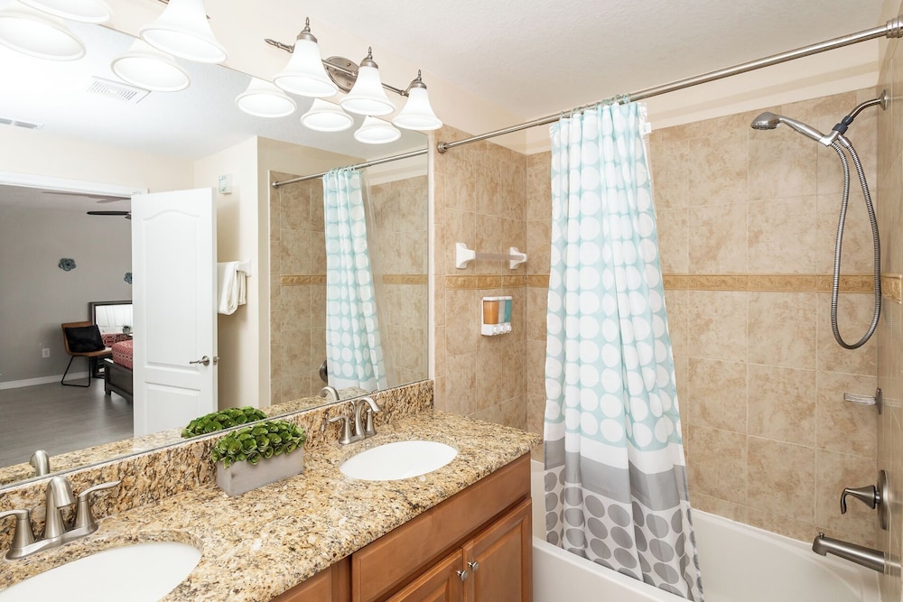 Sunset Chic at Paradise Palms - photo 28